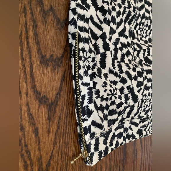 Leifsdottir knee length skirt size 6 black & white geometric print‎ ruffle EUC - Picture 3 of 8